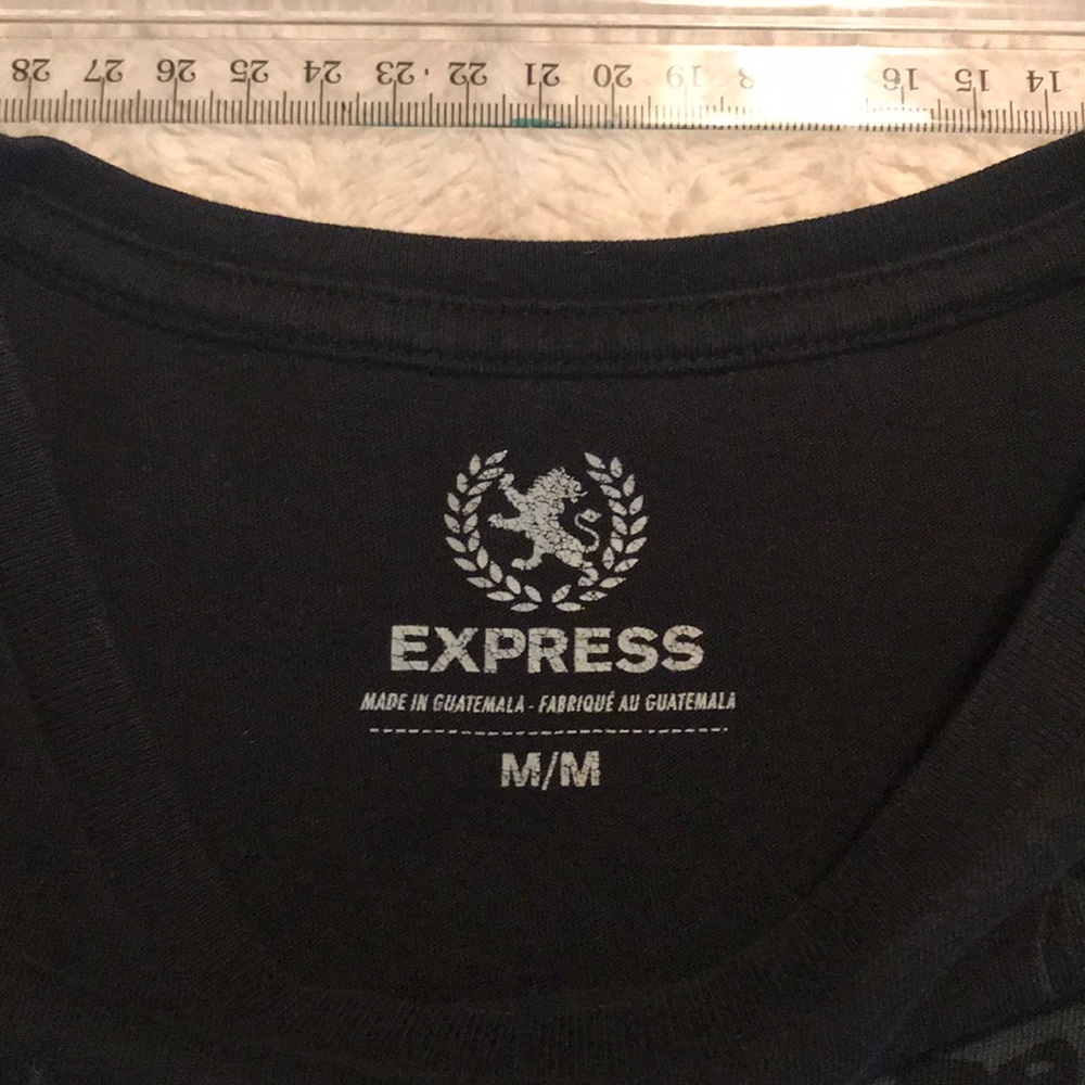 Express Men’s Tee - Picture 3 of 5